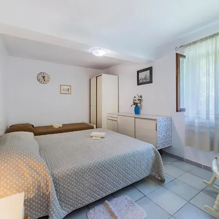 5 Bedroom Awesome In Nyaraló *