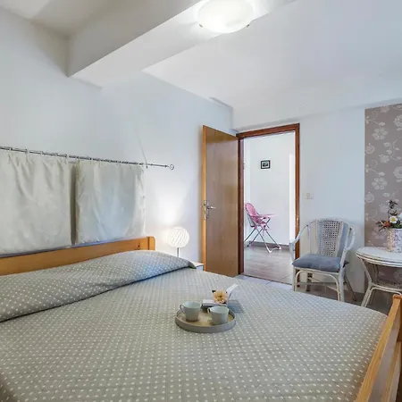 5 Bedroom Awesome In * 拉宾