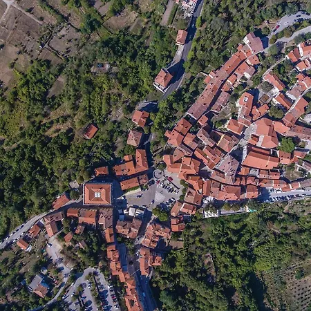 5 Bedroom Awesome In Dom wakacyjny Labin (Istria)